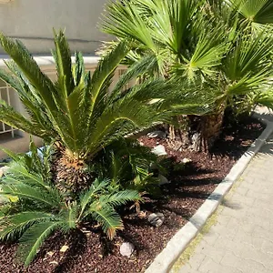 https://casa-cacao-pres-plage-et-velodrome.fr-provencehotel.com